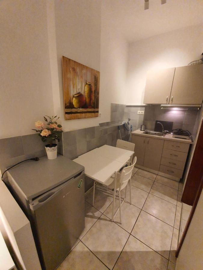 Sunset_Apartments Only 15 Meters From The Sea Neos Marmaras Exterior photo