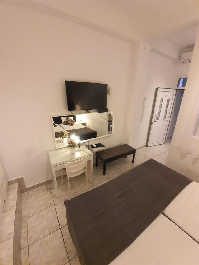 Sunset_Apartments Only 15 Meters From The Sea Neos Marmaras Exterior photo