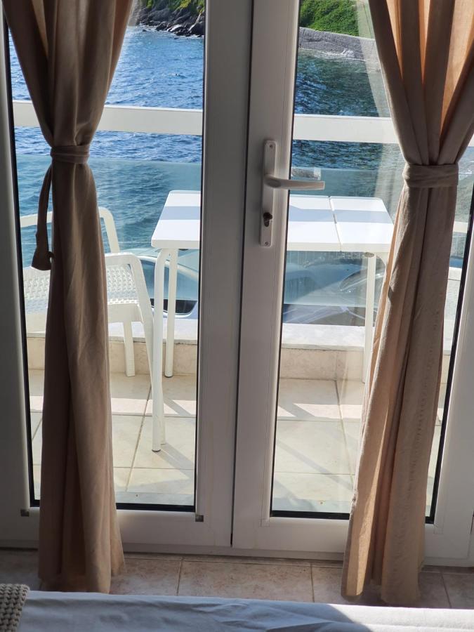 Sunset_Apartments Only 15 Meters From The Sea Neos Marmaras Exterior photo
