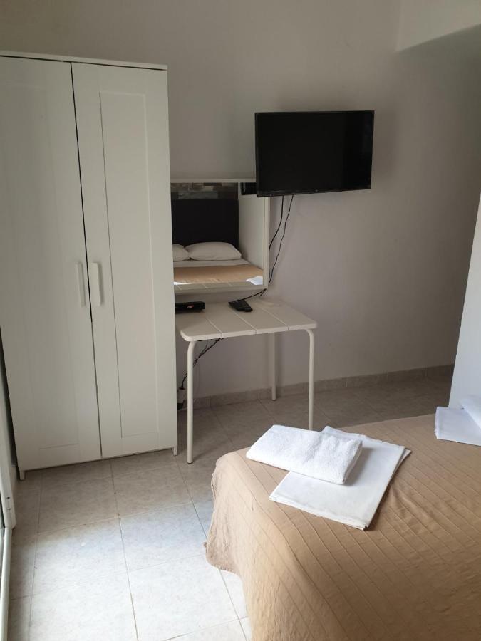 Sunset_Apartments Only 15 Meters From The Sea Neos Marmaras Exterior photo